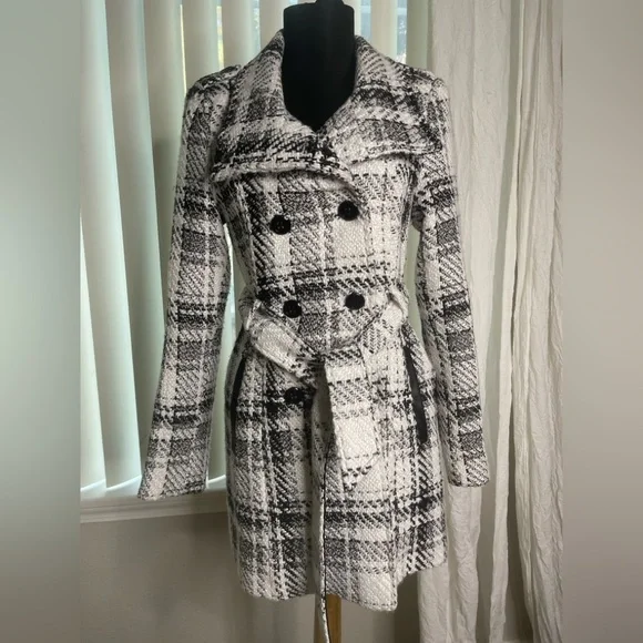 Iz Byer Black and White Trench Coat - Picture 2 of 12